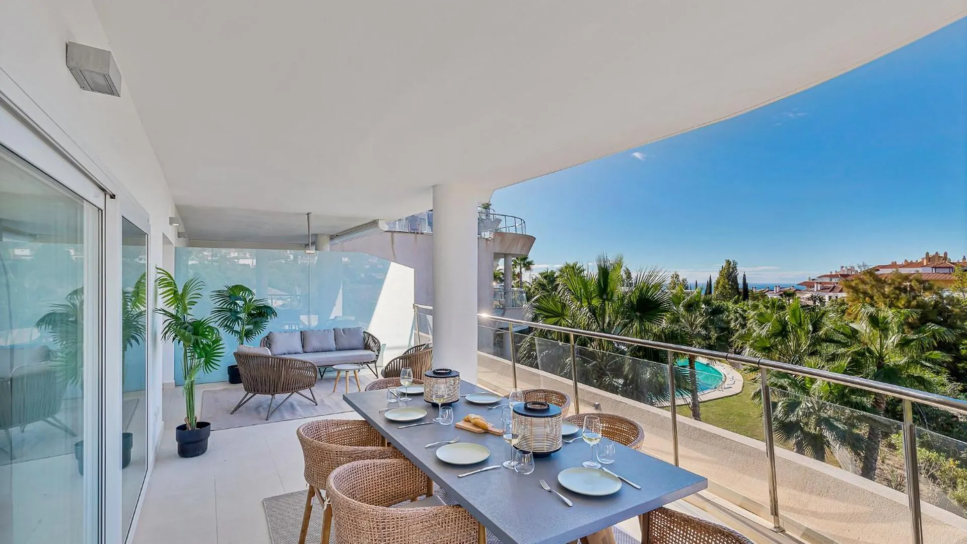 Luxurious 3-Bed And 3 Bathroom Apartment - Reserva Del Higueron マラガ スペイン