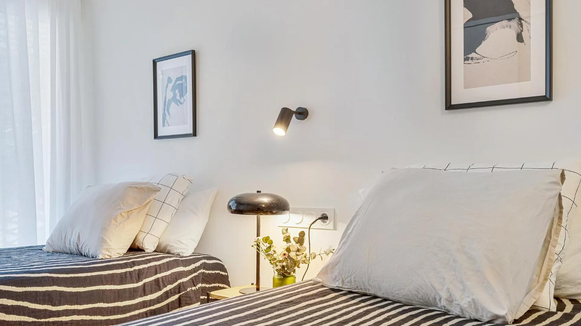 Luxurious 3-Bed And 3 Bathroom Apartment - Reserva Del Higueron マラガ